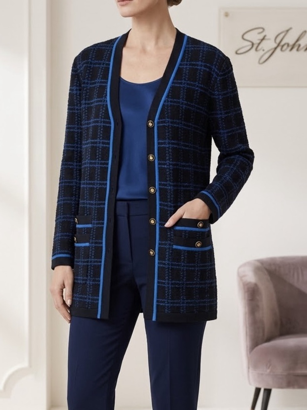 EUC St. John Collection  Santana knit bright blue black button down blazer 12
